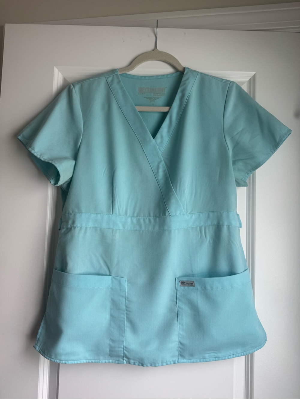 Barco Uniforms Women’s V-Neck Scrub Top in Aqua